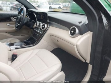 Mercedes GLC C254/X254 2023 Mercedes-Benz GLC 2023r., 4x4, 2.0L 2.0 Benzyna 255KM, zdjęcie 8