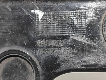 COLT VI VÝZTUHA DRŽÁKY NÁRAZNÍKU LEVÝ ZADNÍ 6410A691 ORIGINÁLNÍ EVROPA