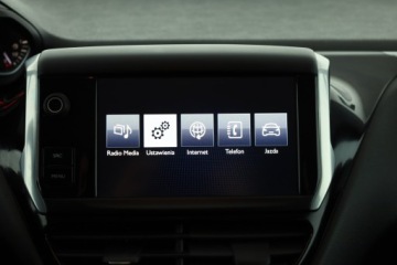 Peugeot 208 I Hatchback 5d Facelifting 1.2 PureTech 82KM 2016 Peugeot 208 1.2 PureTech, Salon Polska, Klima, zdjęcie 9