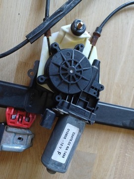 LANCIA THESIS MOTOREK ZVEDÁK MECHANIZMUS ELEKTRICKÝCH SKEL PŘEDNÍ PRAVÝ