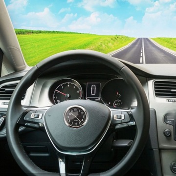 ZEGAR SAMOCHODOWY NA ROZDZIELCZEJ Z SAMOPRZYLEPNYM MECHANIZMEM