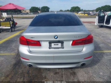 BMW Seria 5 G30-G31 2019 BMW Seria 5 2019 BMW 5 Series 530i xDrive Sedan 2.0 Benzyna 248KM, zdjęcie 3