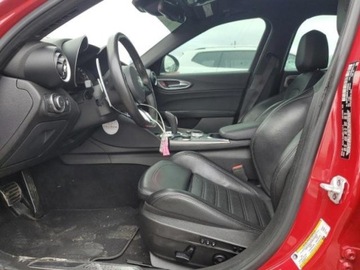 Alfa Romeo Giulia II Sedan Facelifting 2.0 Turbo 280KM 2020 Alfa Romeo Giulia 2020r., TI, od ubezpieczalni 2.0 Benzyna 280KM, zdjęcie 6