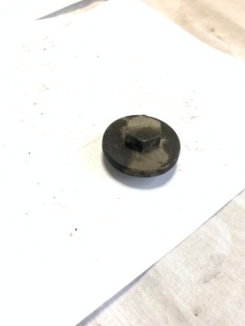 Sym Symphony 125 korek spustowy oleju