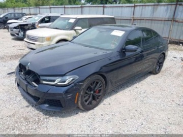 BMW Seria 5 G30-G31 2022 BMW Seria 5 M550i xDrive 2022 4.4l 4.4 Benzyna 523KM, zdjęcie 1