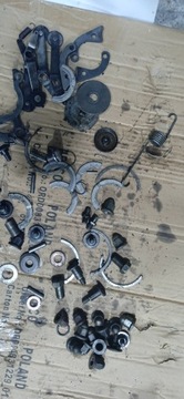 SUZUKI GS 500 CZĘŚĆI SILNIK MOCOWANIE UCHWYT ŚRUBA