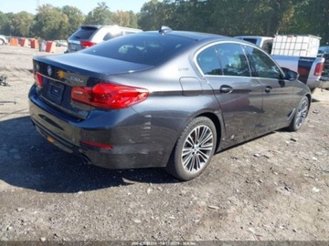 BMW Seria 5 G30-G31 2019 BMW Seria 5 2019 BMW 530E XDRIVE IPERFORMANCE 2.0 Hybryda 180KM, zdjęcie 9