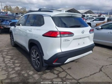 Toyota Corolla Cross 2023 Toyota Corolla Cross 2023, 2.0L, XLE 2.0 Benzyna 169KM, zdjęcie 6