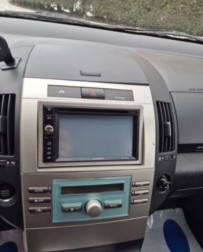 Toyota Corolla Verso E120 1.8 VVT-i 135KM 2004 Toyota Corolla Verso 1.8 benzyna z Wloch Bez rdzy Zadbana 1.8 Benzyna, zdjęcie 12