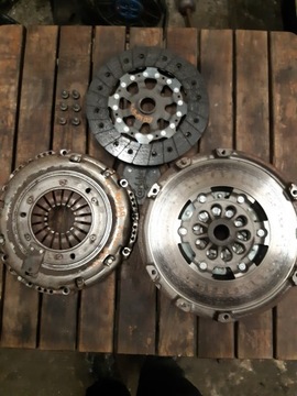 AUDI A4 B9 2.0 TDI SPRZĘGŁO KOŁO DWUMASOWE 0CS141026E