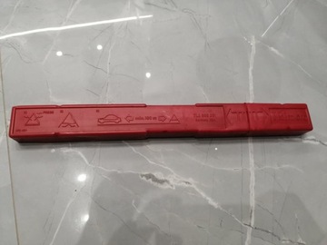 AUDI ПРЕДУПРЕЖДАЮЩИЙ ТРЕУГОЛЬНИК 7L0860251
