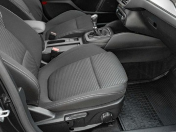 Ford Focus IV Kombi Facelifting 1.0 EcoBoost MHEV 125KM 2023 Ford Focus WJ8580L#1.0 EcoBoost Titanium Podgrz.f, zdjęcie 28