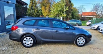 Opel Astra J Sports Tourer Facelifting 1.4 Turbo ECOTEC 120KM 2012 Opel Astra BENZYNA klimatyzacja super okazja POLECAMY 1.4 Benzyna, zdjęcie 11