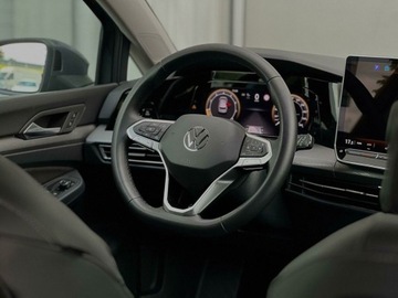 Volkswagen Golf VIII Variant 1.5 eTSI 150KM 2024 Volkswagen Golf 1.5 Benzyna 150KM, zdjęcie 23