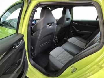 Skoda Octavia IV Liftback 1.5 TSI EVO 150KM 2025 Skoda Octavia Sportline 1.5 TSI m-HEV 150 KM DSG 2025 25 658 km FV Gwar, zdjęcie 6