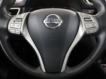 Nissan Qashqai II Crossover 1.2 DIG-T 115KM 2016 Nissan Qashqai navi klima auto półskóra, zdjęcie 20