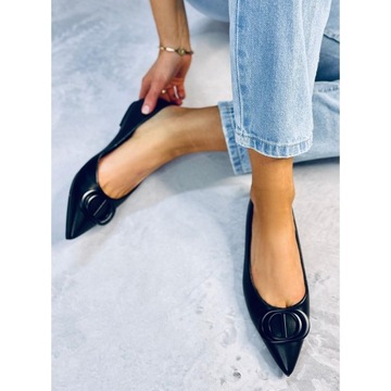 Черный кожзаменитель Другой материал, размер 36