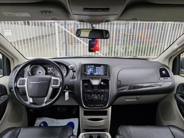 Chrysler Town &amp; Country V 2015 town chrysler Touring V6 3.6l benzyna 283KM Dokumentacja Zadbany, zdjęcie 9