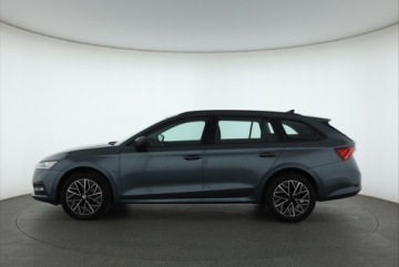 Skoda Octavia IV Scout 1.5 TSI ACT 150KM 2021 Skoda Octavia 1.5 TSI, Salon Polska, zdjęcie 2