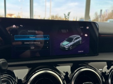 Mercedes Klasa A W177/V177 Hatchback Plug-In 1.3 250e 218KM 2020 Mercedes-Benz A 250 e AMG Line / Plug In / Fotele, zdjęcie 34