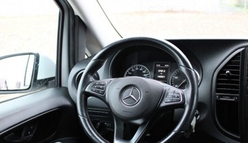 Mercedes Vito W447 2018 Mercedes-Benz Vito 2.2D 136KM 9-osob TOURER FV..., zdjęcie 13