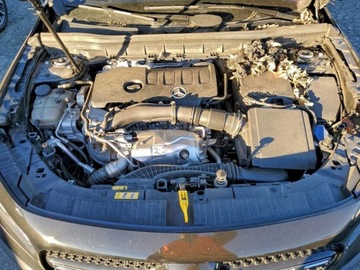 Mercedes GLB 2023 Mercedes-Benz GLB 250 2023 2.0 Benzyna 221KM, zdjęcie 6