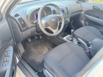 Hyundai i30 I Hatchback 1.4 109KM 2010 Hyundai i30 1.4 109KM Klima 4szyby 1- reka Sprawdz 1.4 Benzyna 109KM, zdjęcie 26