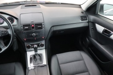 Mercedes Klasa C W204 Limuzyna 1.8 200 CGI BlueEFFICIENCY 184KM 2009 Mercedes C C 200 Kompressor, GAZ, Automat, Navi, zdjęcie 7