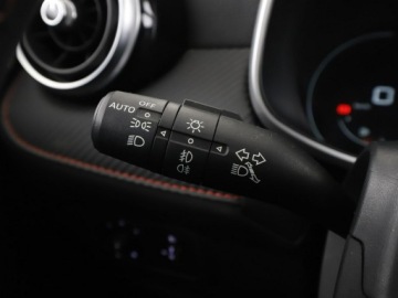 MG ZS I 2022 MG ZS virtual cocpit navi klima auto grzane fotele, zdjęcie 31