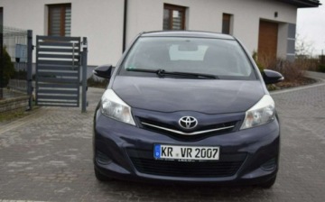 Toyota Yaris III Hatchback 5d 1.33 Dual VVT-i 99KM 2011 Toyota Yaris 1.3B Navi Kamera 2 KPL Opon Sprowadzony Oplacony 1.3, zdjęcie 2