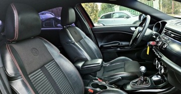 Alfa Romeo Giulietta Nuova II Hatchback 5d 1.4 TB 16v Mair 170KM 2011 Alfa Romeo Giulietta BENZYNA 170KM skora alcantara ATRAKCYJNY WYGLAD, zdjęcie 37