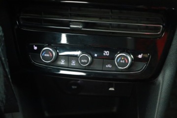 Opel Mokka II SUV 1.2 Turbo 130KM 2021 Opel Mokka 1.2 Turbo, Salon Polska, Serwis ASO, zdjęcie 9