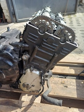 SILNIK BLOK GŁOWICA SŁUPEK SILNIKA KOLEKTOR WYDECHOWY YAMAHA R1 RN01 N503E