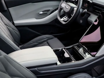 Ford Capri EV 79kWh 340KM 2025 Od ręki - Premium AWD 79 kWh 340KM, zdjęcie 4