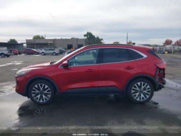 Ford Kuga III 2020 Ford Kuga 2020 r., 2,0L TITANIUM 2.0 Benzyna 250KM, zdjęcie 16