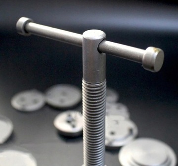 ZESTAW DO WYCISKANIA NAPRAWY COFANIA TŁOCZKÓW HAMULCOWYCH PRASKA KLUCZ VERK