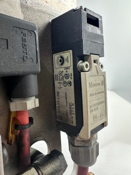 Napęd wahadłowy FESTO DSR-40-180-P