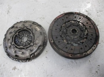 KOLO DVOUHMOTNÉ SPOJKA VW T6 2.0 TDI 04L105266F