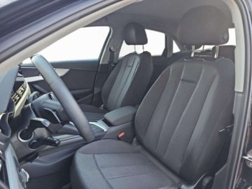 Audi A4 B9 Limousine Facelifting 2.0 35 TFSI 150KM 2023 Audi A4 Limousine s-line, kamera cofania, tempomat, grzane fotele, elektry, zdjęcie 10