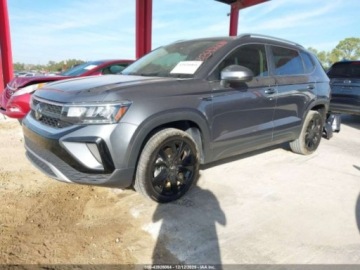 Volkswagen 2024 Volkswagen Inny TAOS, 2024r., 1.5L 1.5 Benzyna 158KM, zdjęcie 1