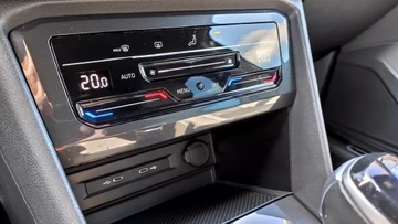 Volkswagen Tiguan II SUV Facelifting 2.0 TSI 190KM 2022 Volkswagen Tiguan R-line 2.0TSI 190KM 4x4 DSG Navi, zdjęcie 26