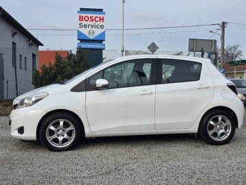 Toyota Yaris III Hatchback 5d Facelifting 1.0 VVT-i 69KM 2014 Toyota Yaris 1.0 69Ps 5Drz Biala Klimatyzacja Elektryka Alu Piekna Gwaranc, zdjęcie 2