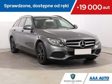 Mercedes Klasa C W205 2016 Mercedes C C 180 d, Navi, Klima, Klimatronic