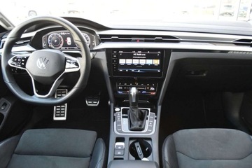 Volkswagen Arteon Fastback Facelifting 2.0 TDI SCR 150KM 2022 Volkswagen Arteon 2.0TDI 150KM DSG SB Elegance COMBI Pak.Premium Hak ACC K, zdjęcie 10