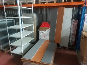 Очень прочная металлическая полка, грузоподъемность 280 x 95 x 60, полки 150 кг, 8 полок.