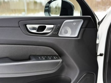 Volvo XC60 II Crossover Plug-In Facelifting 2.0 T8 455KM 2024 Volvo XC 60 T8 Awd 2024 2.0 Hybryda 456KM, zdjęcie 14