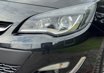 Opel Astra J Sports Tourer Facelifting 1.4 Turbo ECOTEC 140KM 2013 Opel Astra 1,4 TURBO 140KM Climatronic Xenon LED Navi Bezwypadkowy Serwis, zdjęcie 9