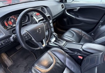 Volvo V40 II Cross Country 1.5 T3 DRIVE-E 152KM 2016 Volvo V40 1.5 Benzyna 152KM, zdjęcie 10