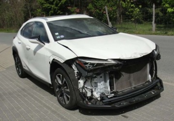 Lexus UX Crossover 250h 184KM 2020 Lexus UX AWD 4x4 Najbogatsze wyposazenie 68 tys.km. 2.0 Hybryda 184KM, zdjęcie 3