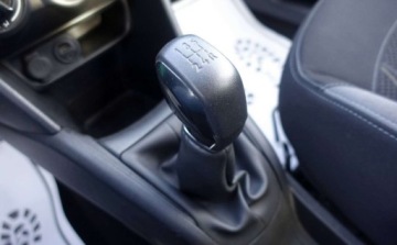 Peugeot 208 I Hatchback 3d 1.2 VTI 82KM 2013 Peugeot 208 1.2 VTI 82KM Klimatyzacja Tablet Nierowna praca silnika Pali J, zdjęcie 18